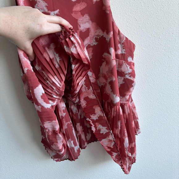 Nine West | Red & Pink Ruffle Tank - Picture 5 of 7